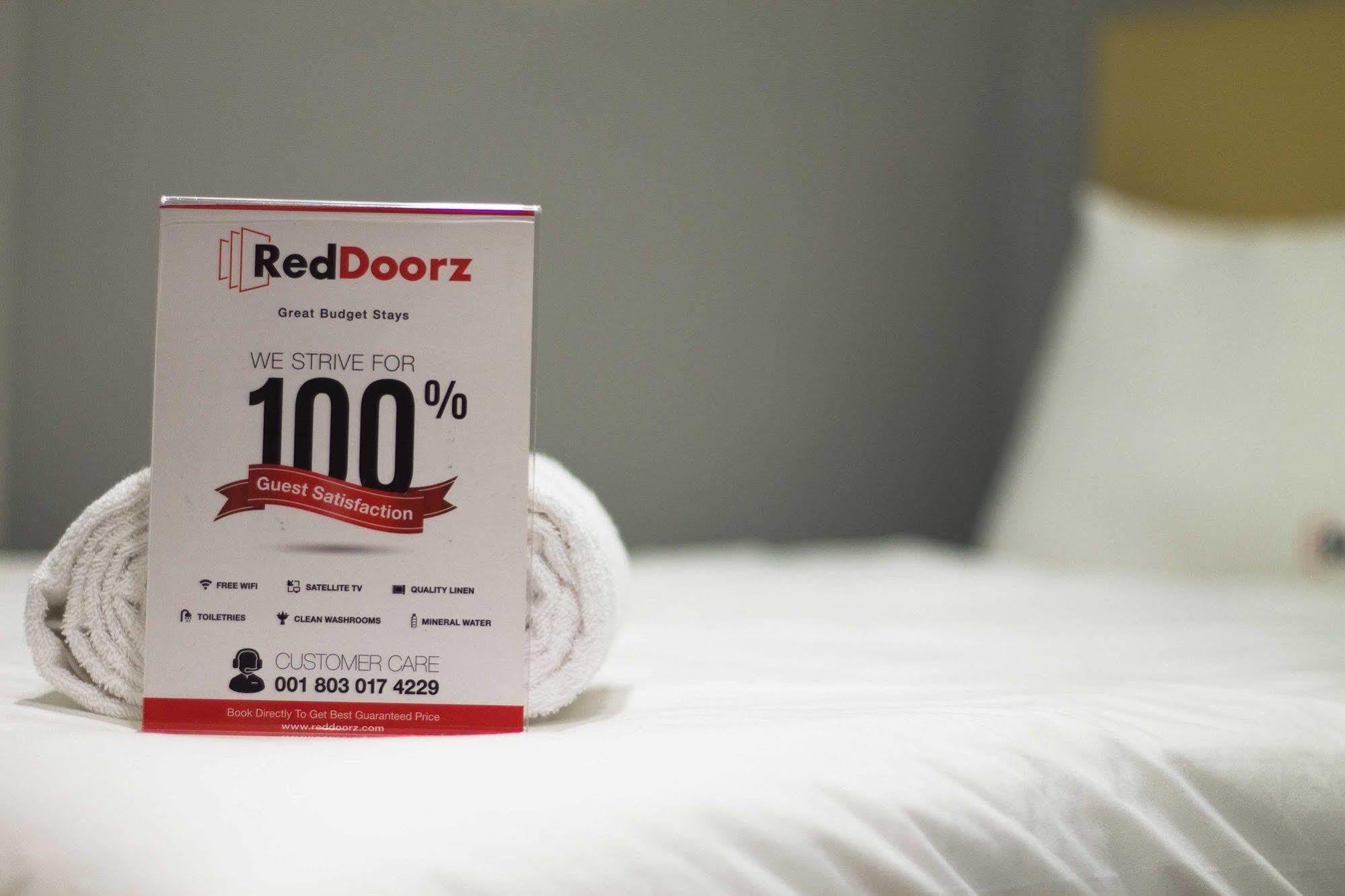 Reddoorz @ Petitenget Street Seminyak Exterior foto